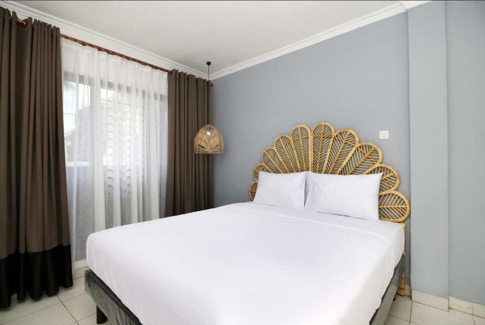Rarem Bed & Breakfast Бандар-Лампунг Экстерьер фото